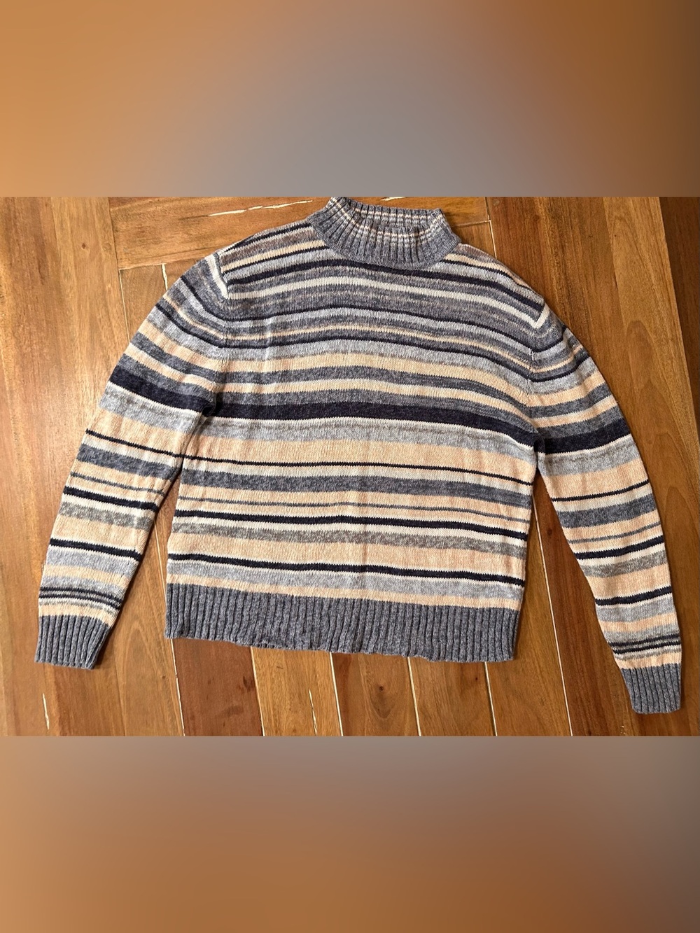 Vintage MOUNTAIN LAKE Striped Mock neck Sweater in Gray Blue and Cream. XL.